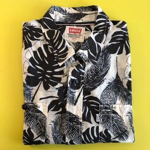 levi’s button down shirt
